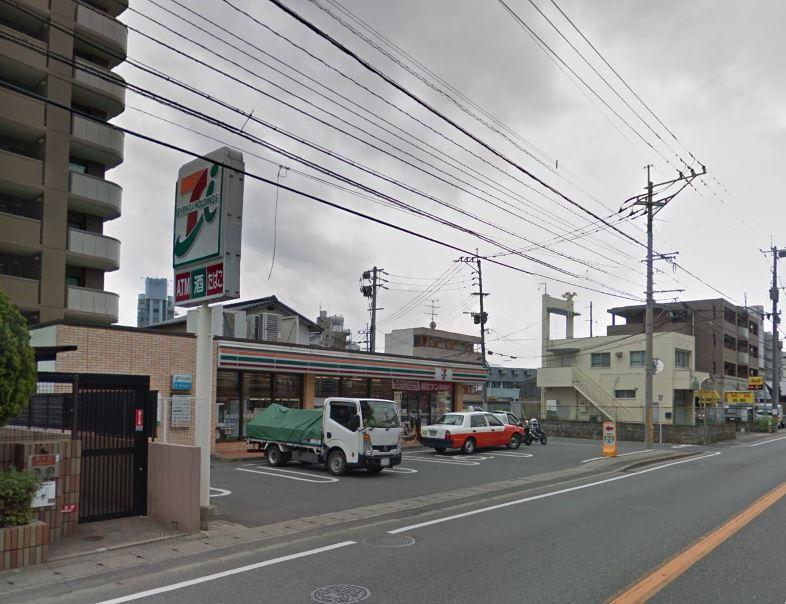 コンビニ　セブンイレブン（コンビニ）まで260m