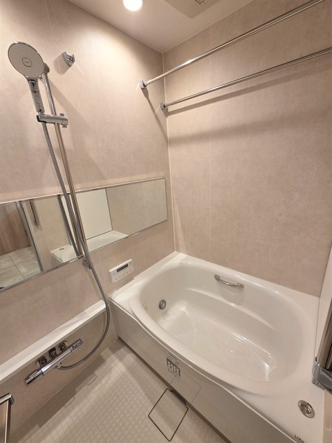 バス・シャワールーム　浴室乾燥機付