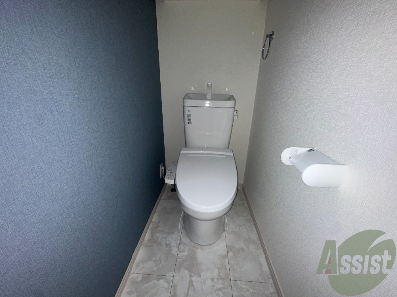 トイレ　トイレは温水洗浄便座なので寒い冬でも安心ですね。