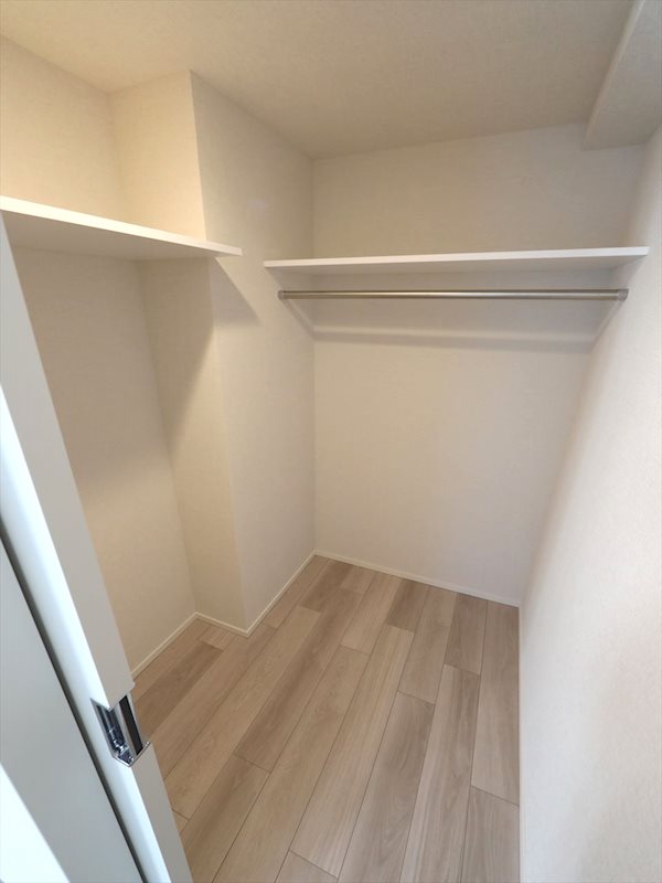収納　ウォークインクローゼット（収納充実しています）