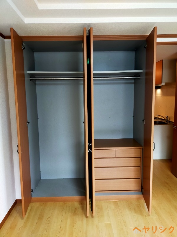 収納　クローゼット