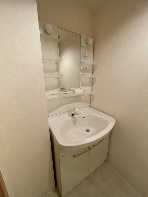 洗面設備　同物件別室です。