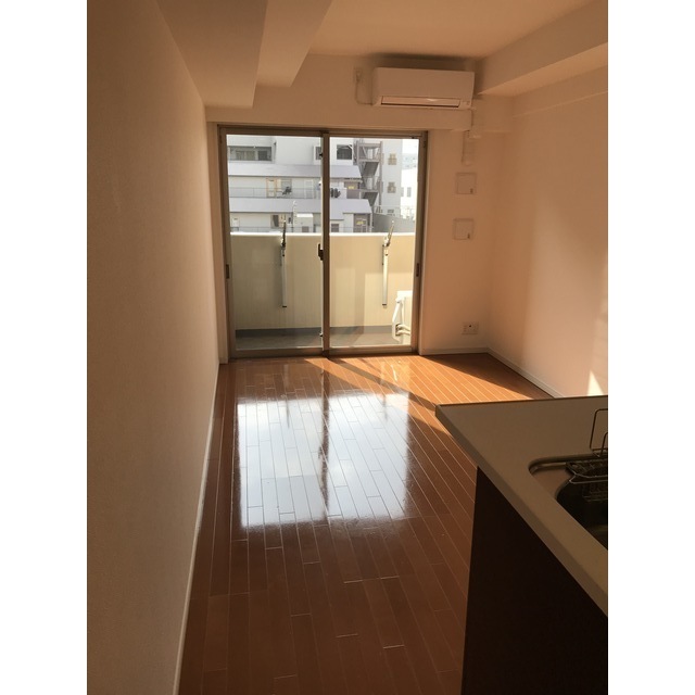 居室・リビング　※別部屋参考写真