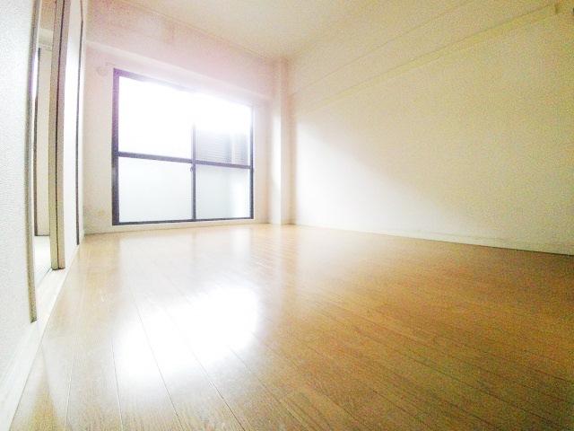 その他部屋・スペース　いろいろな使い方の出来る6帖の洋室