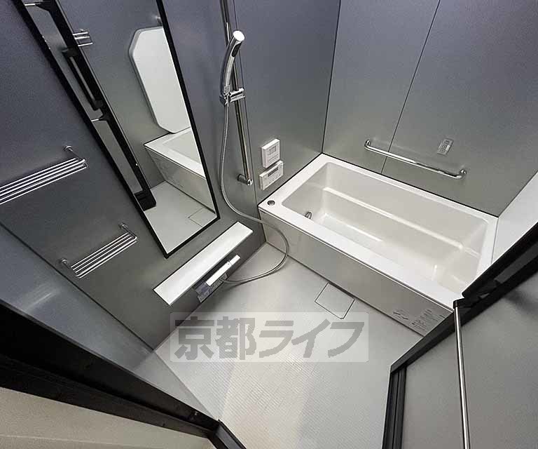 バス・シャワールーム　・２ＬＤＫのお部屋の写真を流用しております。