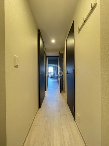 玄関　コンフォリア北堀江一丁目　廊下