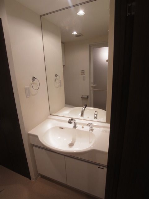 洗面設備　★清潔感のある洗面台★