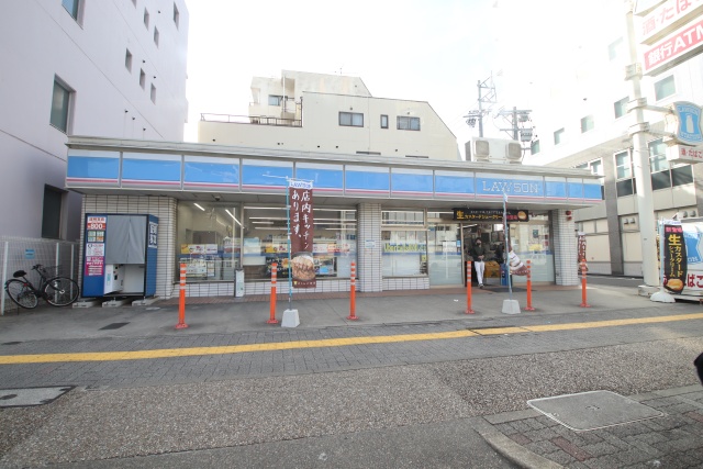 コンビニ　ローソン 上前津駅南店（コンビニ）まで200m