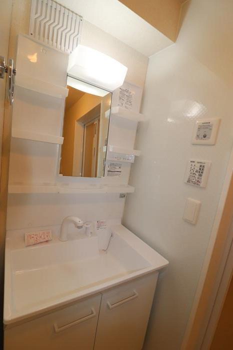 洗面設備　洗面室