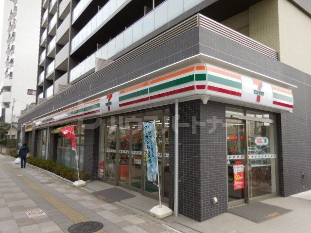 コンビニ　セブンイレブン扇大橋駅前店（コンビニ）まで680m