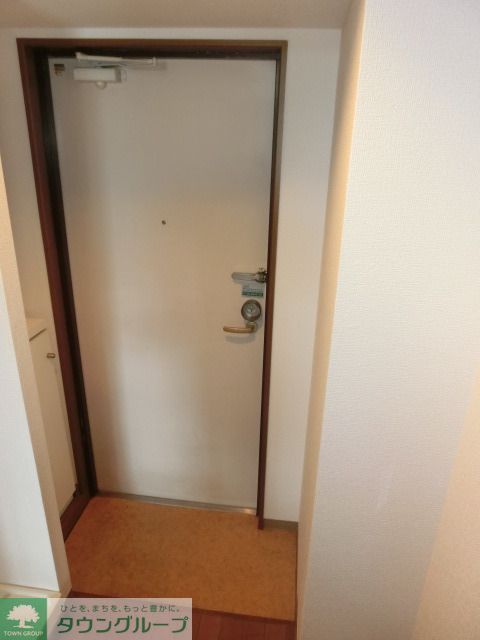 玄関　お問合せはタウンハウジングまで！※現地待合わせ相談可能