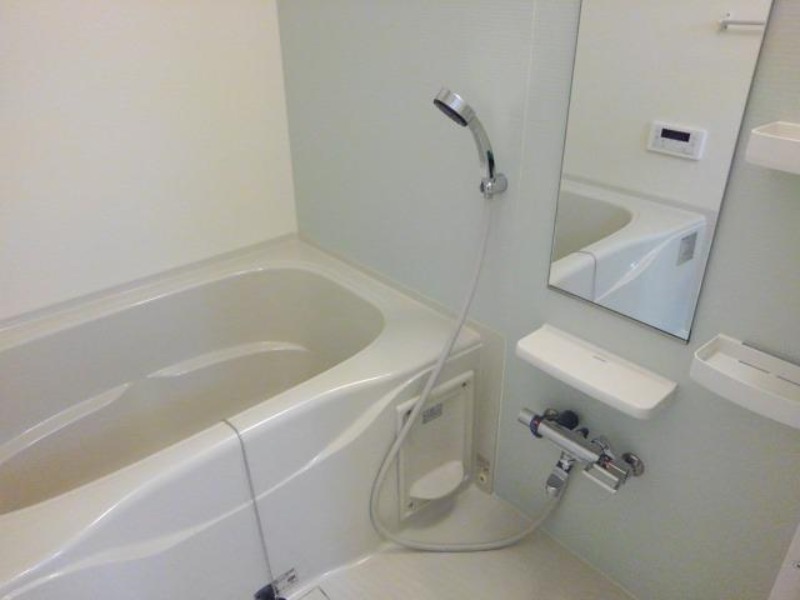 バス・シャワールーム　図面と現状に相違がある場合には現状を優先