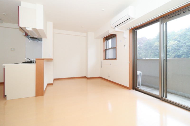 居室・リビング　図面と現状に相違がある場合には現状を優先