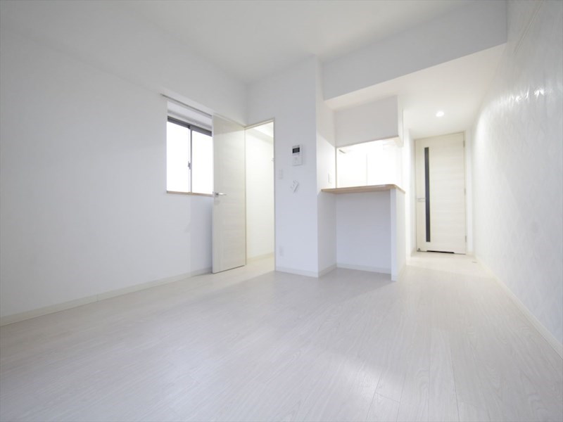 居室・リビング　洋室11帖　ウォークインクローゼット付（収納充実してます）