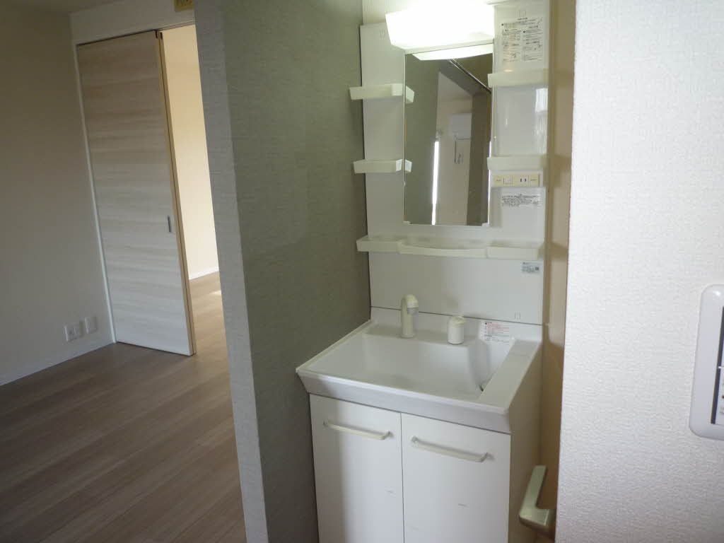 洗面設備　洗面化粧台