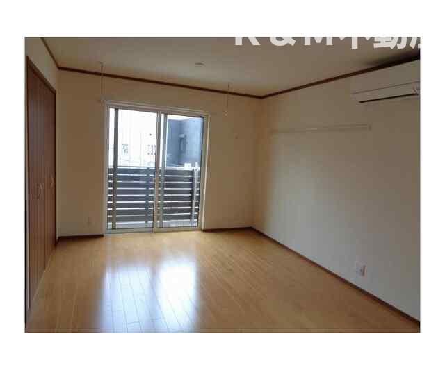 眺望　おしゃれなリビングです