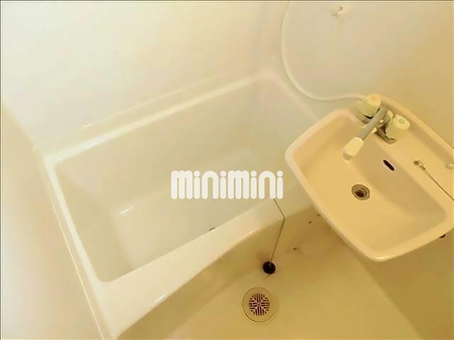 バス・シャワールーム　同型タイプの写真です。