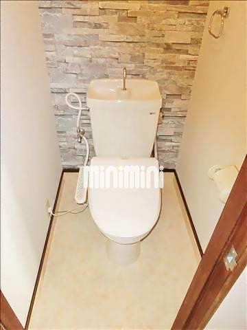 トイレ　同型タイプの写真です。