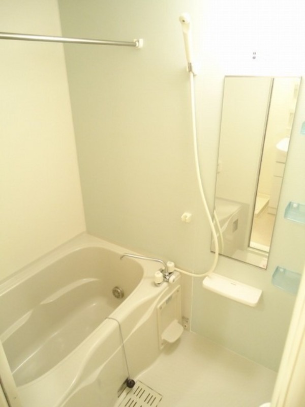 バス・シャワールーム　図面と現状に相違がある場合には現状を優先