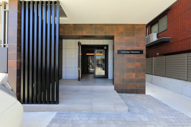 エントランス　エントランス