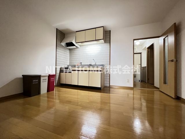 居室・リビング　ダイニングスペースは6.1帖◎