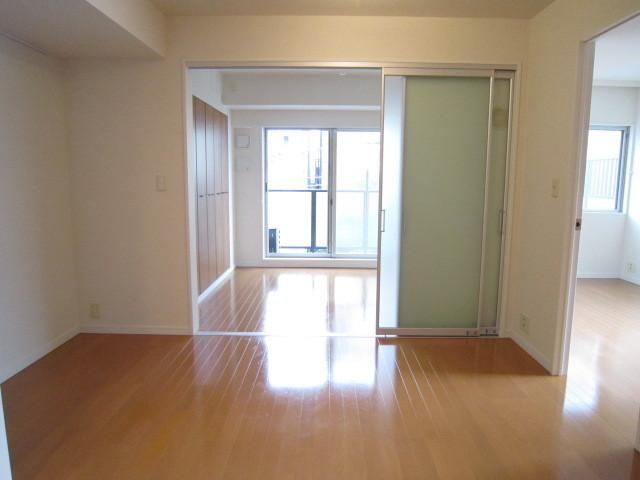 キッチン　※写真は同タイプ住戸です。