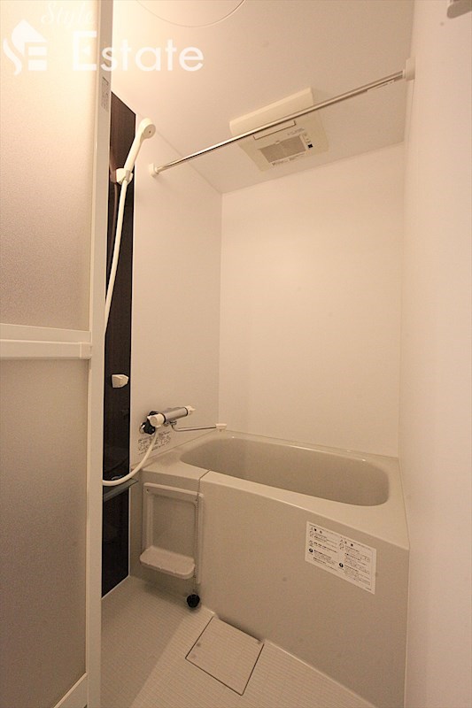 バス・シャワールーム　バスルーム