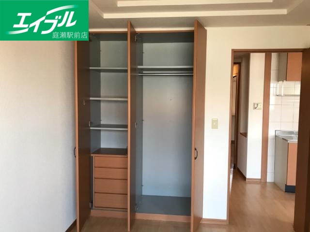 収納　洋室クローゼット