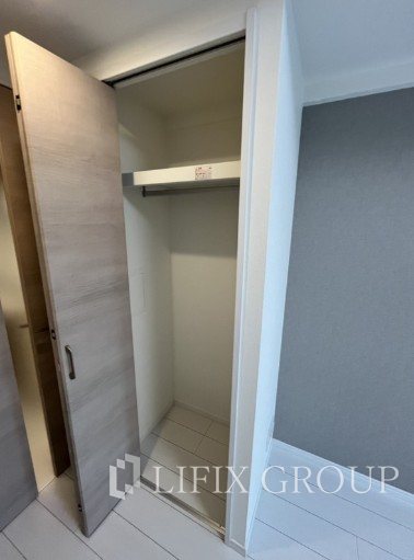 収納　※左右反転タイプです