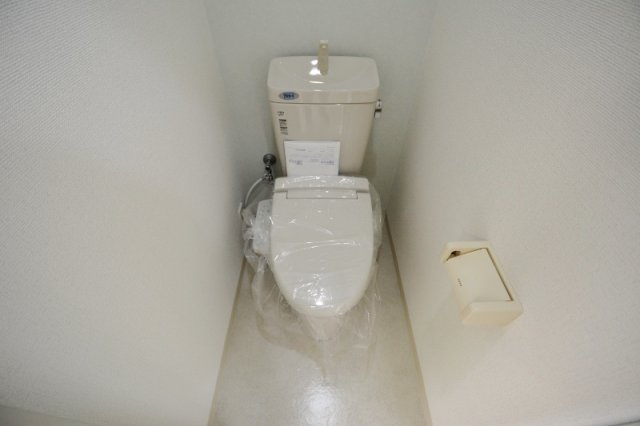 トイレ　ウォシュレット付きトイレです！