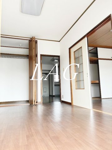 居室・リビング　洋室のお部屋です。