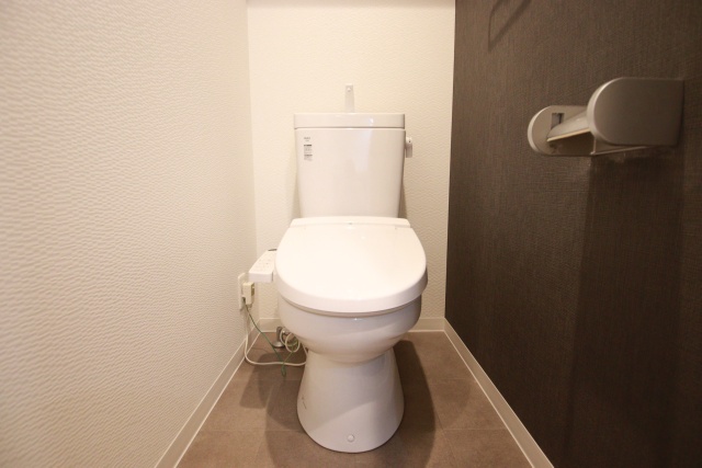 トイレ　※別室の参考写真の為、現況優先です。