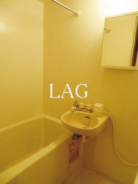 バス・シャワールーム　お風呂です。