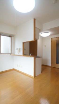 居室・リビング　★角部屋、二面採光、風通しも良好★