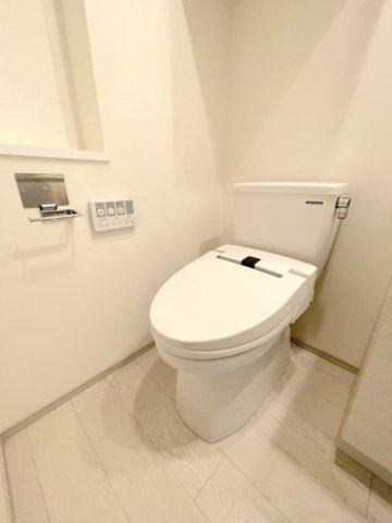 トイレ　トイレ