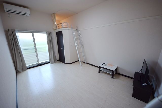 その他部屋・スペース　★開放感のある洋室です★