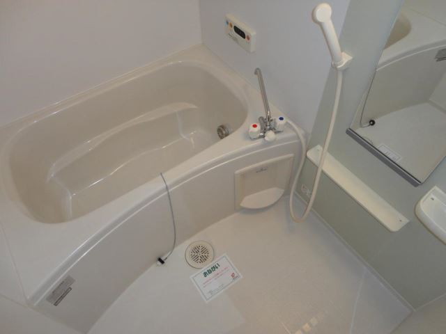 バス・シャワールーム　追い焚き付き