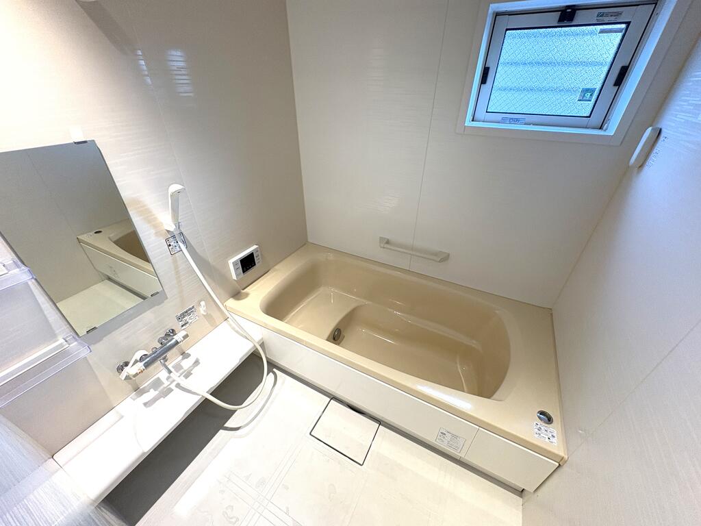 近鉄長野線 富田林駅 徒歩10分 2階建 築14年の風呂写真