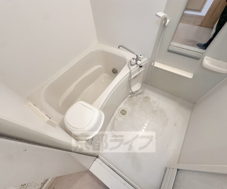 居室・リビング　収納が大きいです。