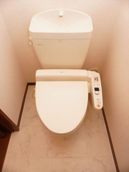 トイレ　トイレ