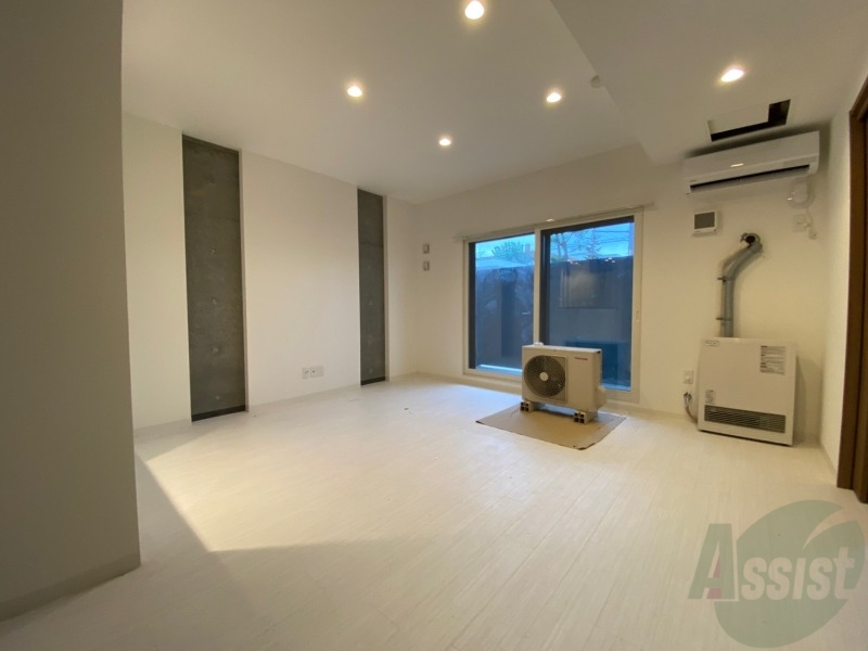 居室・リビング　広々としたリビングですね。使い勝手がよさそうですね！