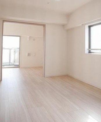 居室・リビング　☆明るい居室☆