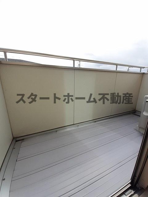 バルコニー　落ち着いた時間を過ごせるバルコニーです