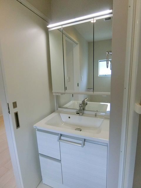 洗面設備　便利な独立洗面台★