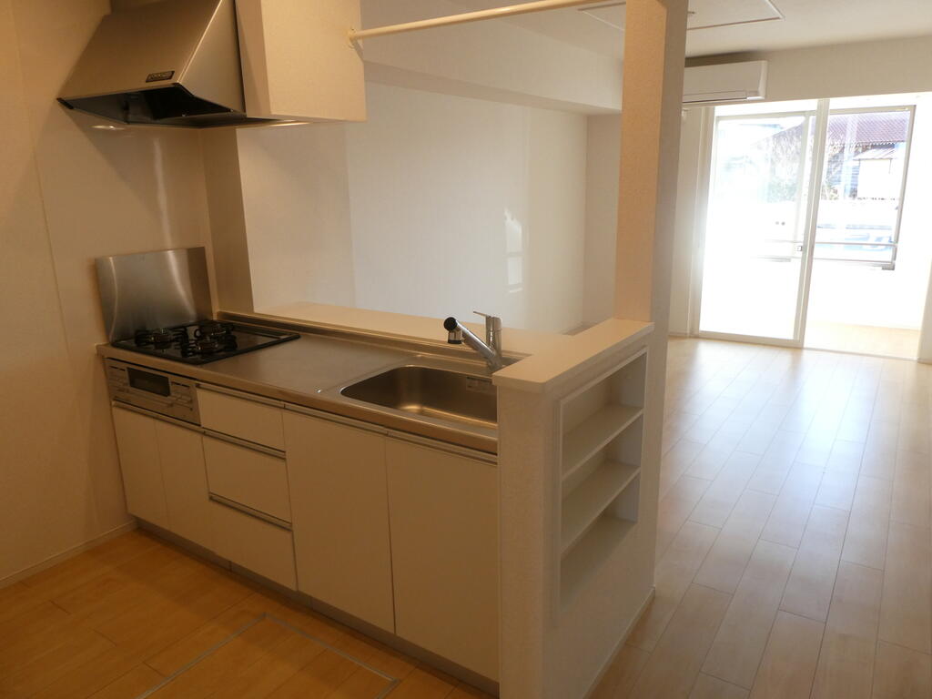 キッチン　内観写真・動画・パノラマは同物件同タイプ間取りのものです