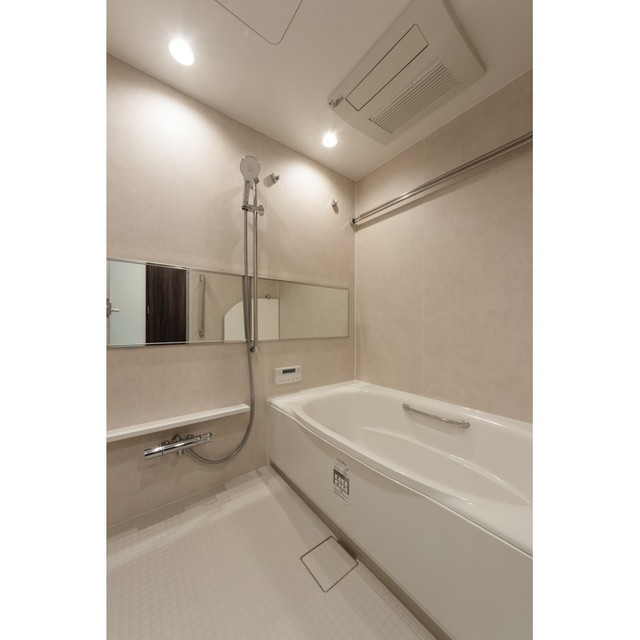バス・シャワールーム　※写真は同タイプ住戸です。
