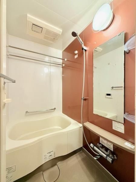 バス・シャワールーム　日々の疲れを癒すお風呂付です