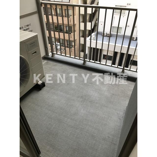 バルコニー　開放的で明るい空間を演出してくれるバルコニーです