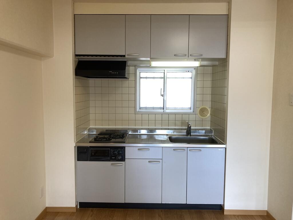 キッチン　使いやすいシステムキッチンです