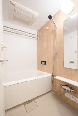 バス・シャワールーム　バス